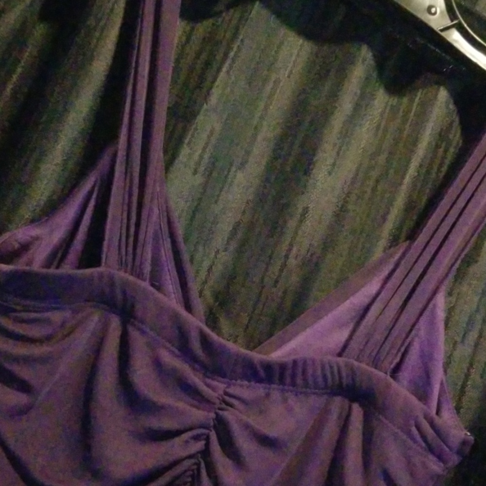 Classic, Elegant full length runway ready gown! - Picture 6 of 9